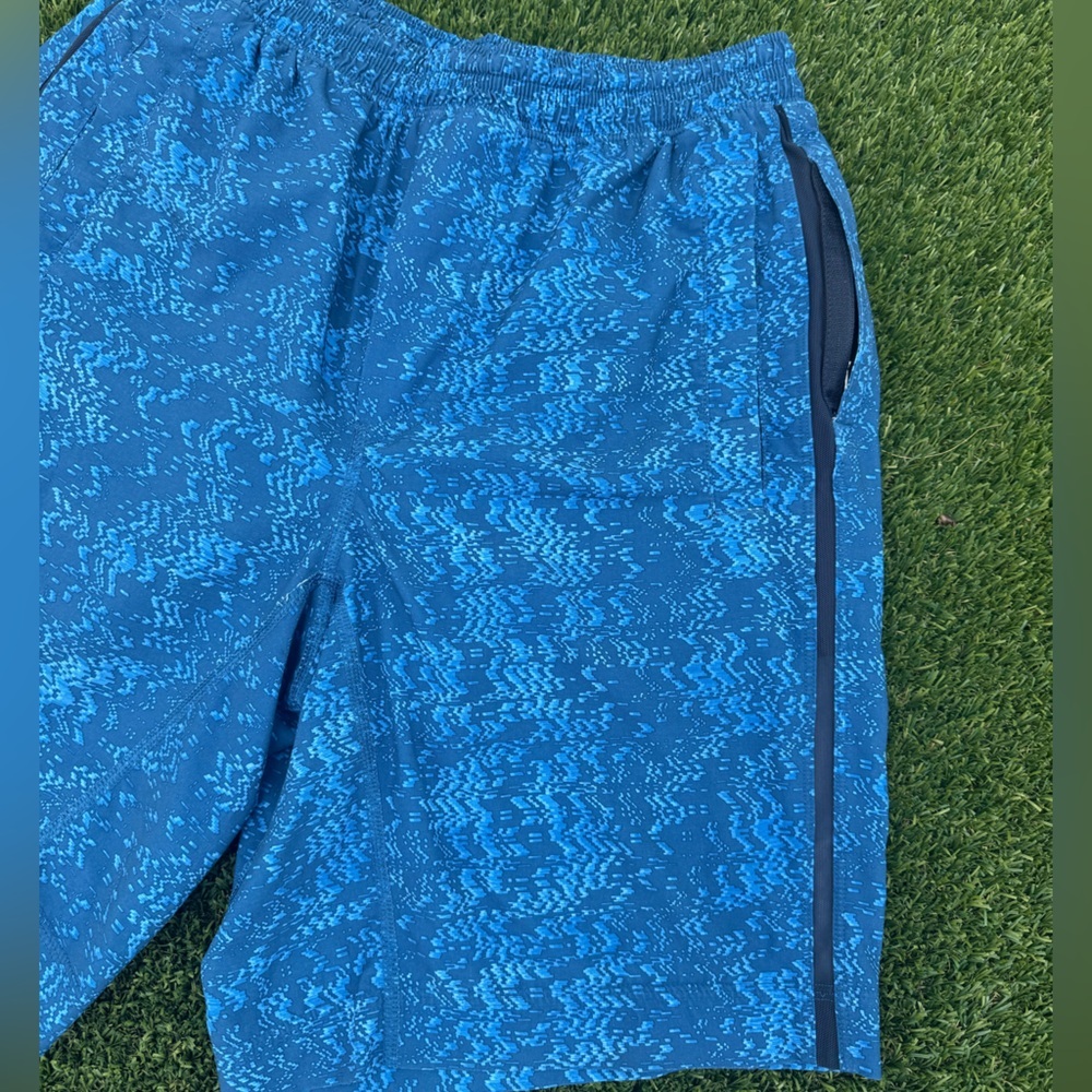 Lululemon  Pace Breaker Short 9" - Picture 2 of 9